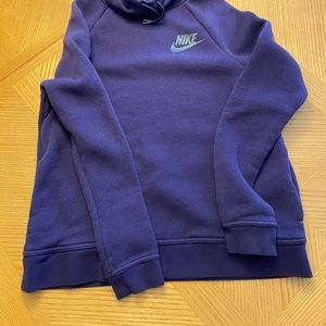 Nike hoodie with pockets